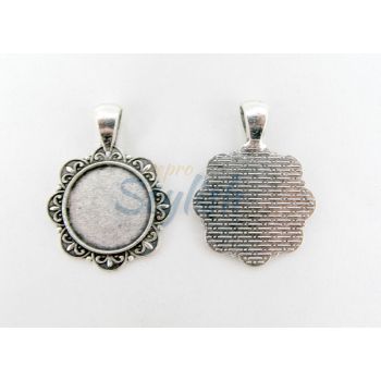 Osnova za medaljon. Boja antik srebro. Dimenzije: 36x26mm, unutrasnja 18mm. (MKOZPM-8S)