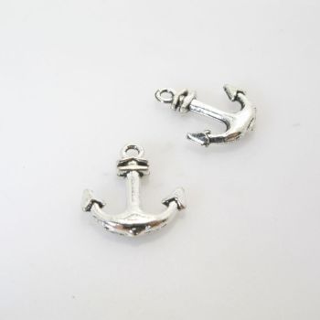 Privezak 16 x 13 mm,- boja antik srebro  ( MKPRIV117AS )