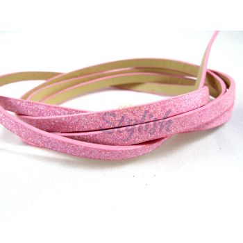 Pljosnata traka (Imitacija kože ) sa printom. Dimenzije trake 6x2mm (PTR-23)